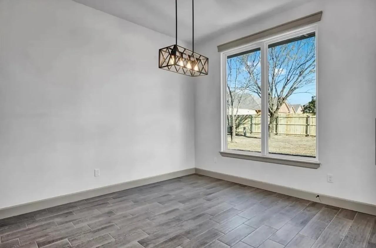 3113 Pescara Drive - Photo 7 of 9