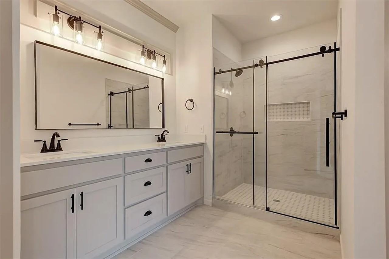 3105 Pescara Drive - Photo 6 of 12