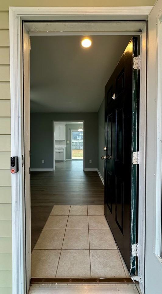 311 Ranier Dr - Photo 2 of 23