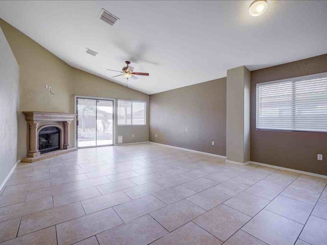 676 South Painted River Way - Photo 3 of 23