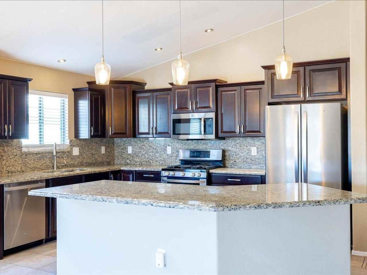 676 South Painted River Way - Photo 7 of 23