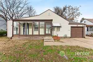 featured image of 2308 East Murdock Street