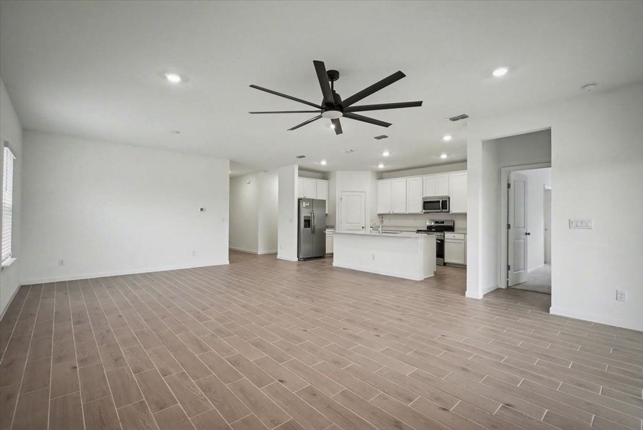 2692 Field Daisy Ln - Photo 5 of 37