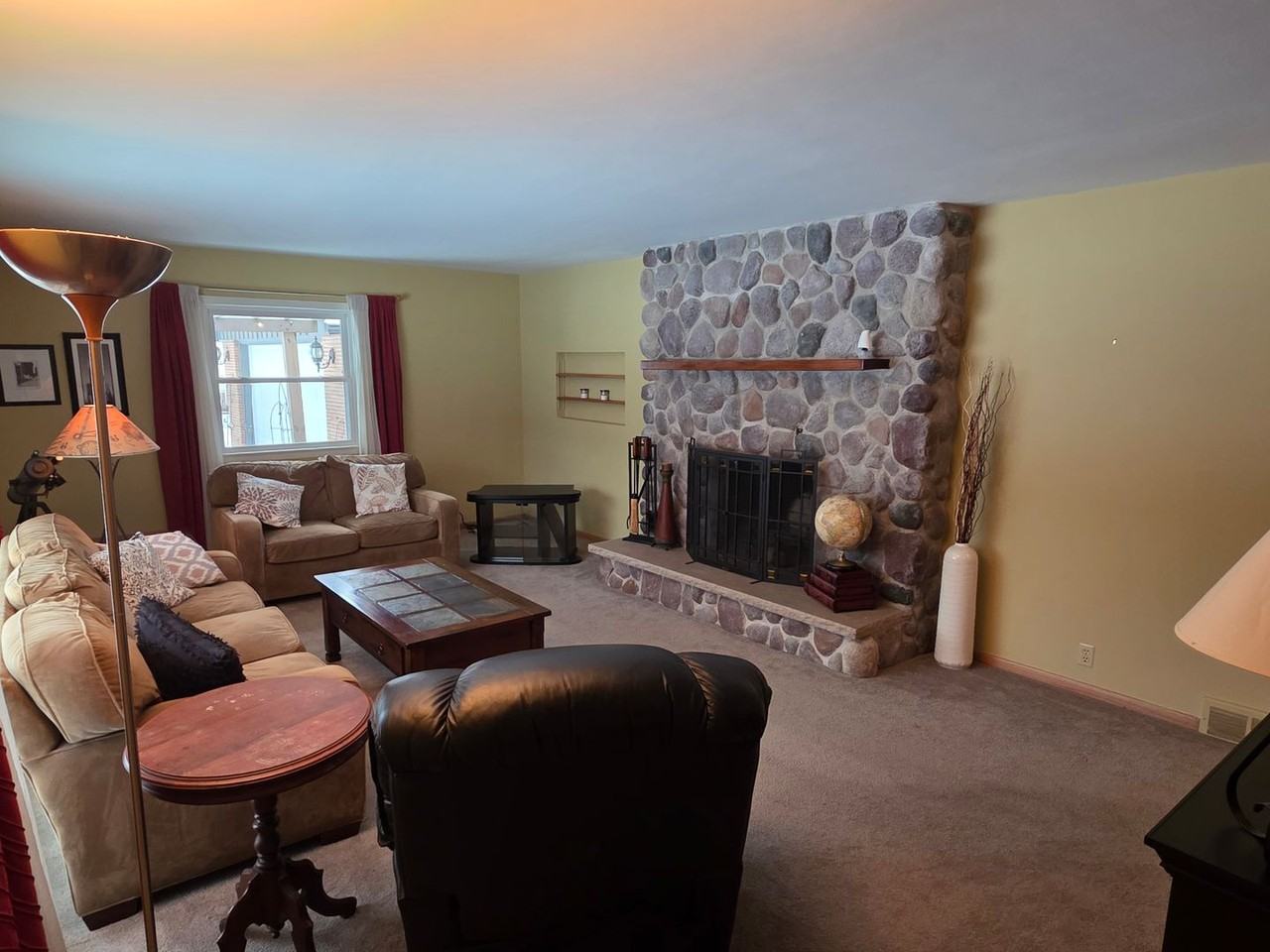 3365 Arroyo Road - Photo 3 of 23