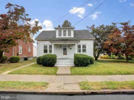 featured image of 557 North Franklin Street