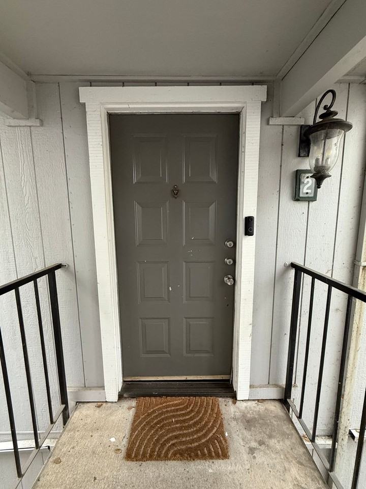 500 Del Verde Cir #2 - Photo 2 of 27