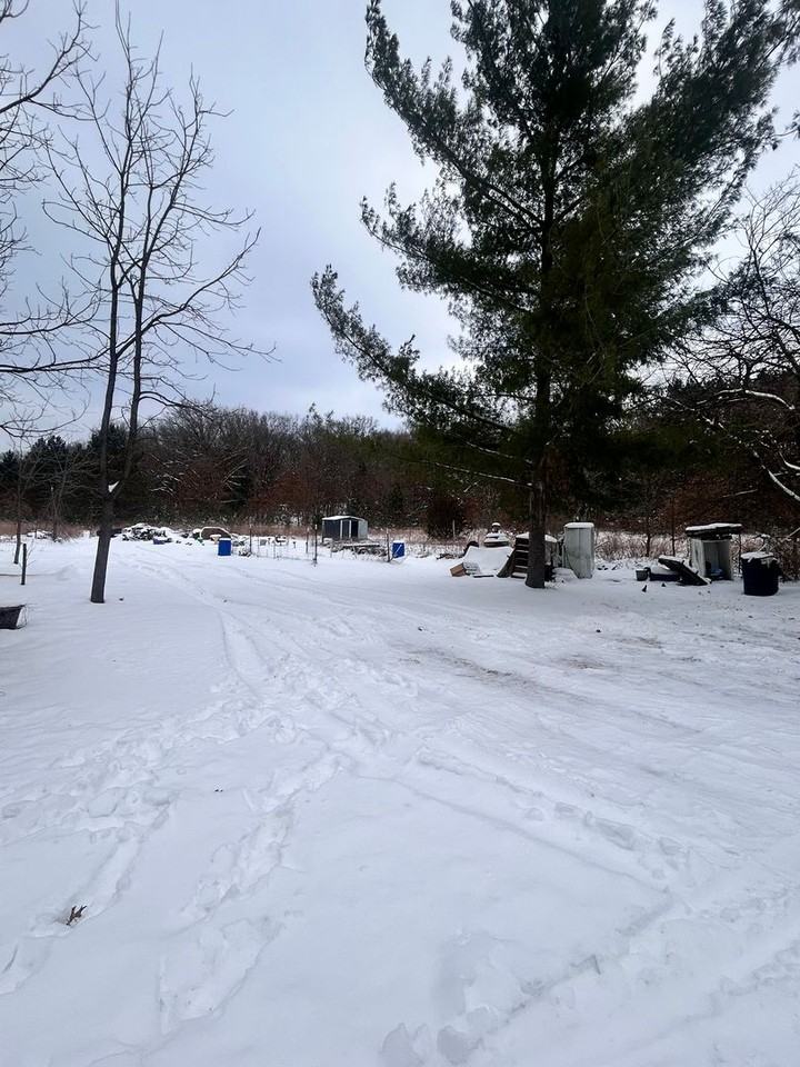 e3144 Willow Road - Photo 3 of 4