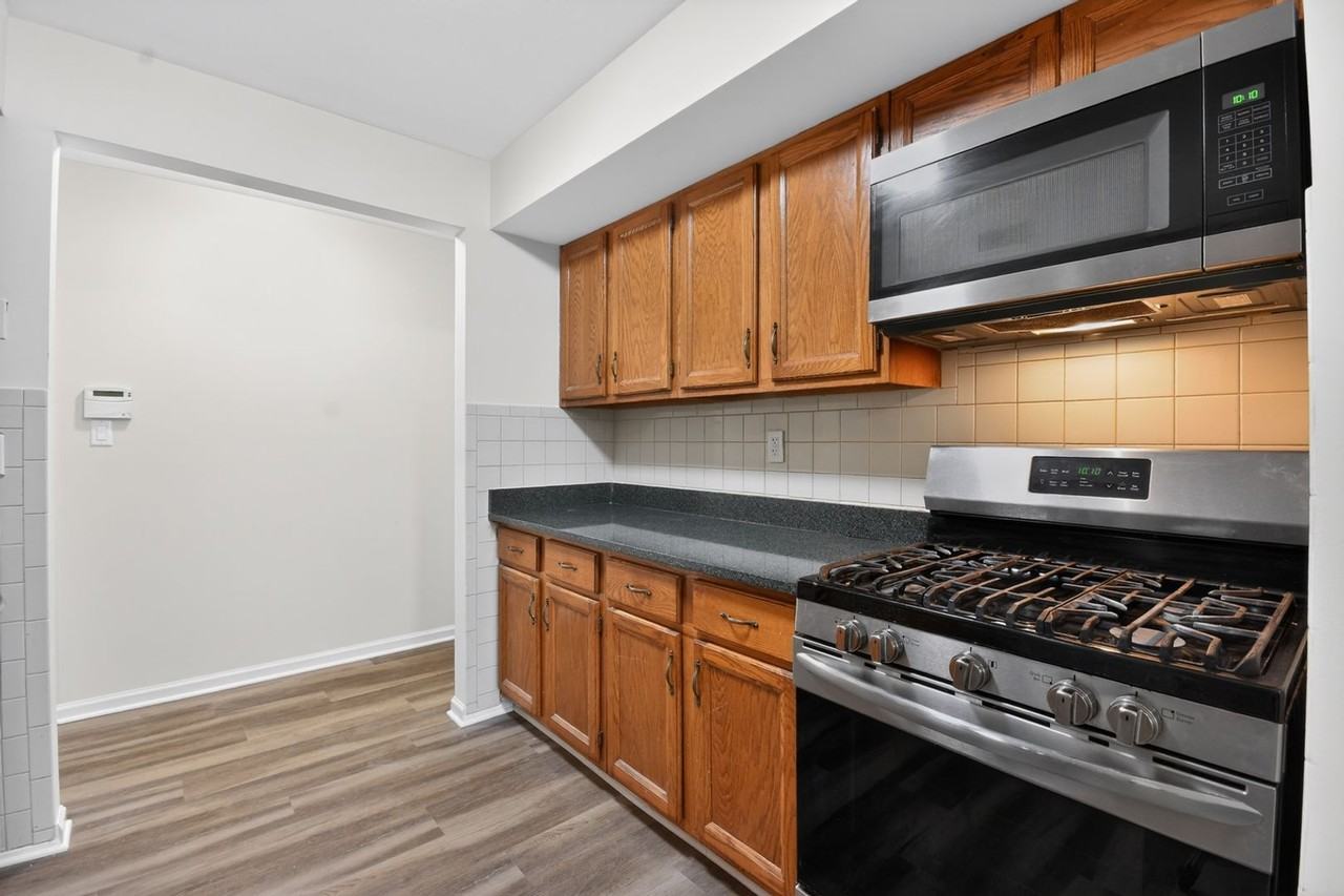 111 Keystone Court - Photo 5 of 32