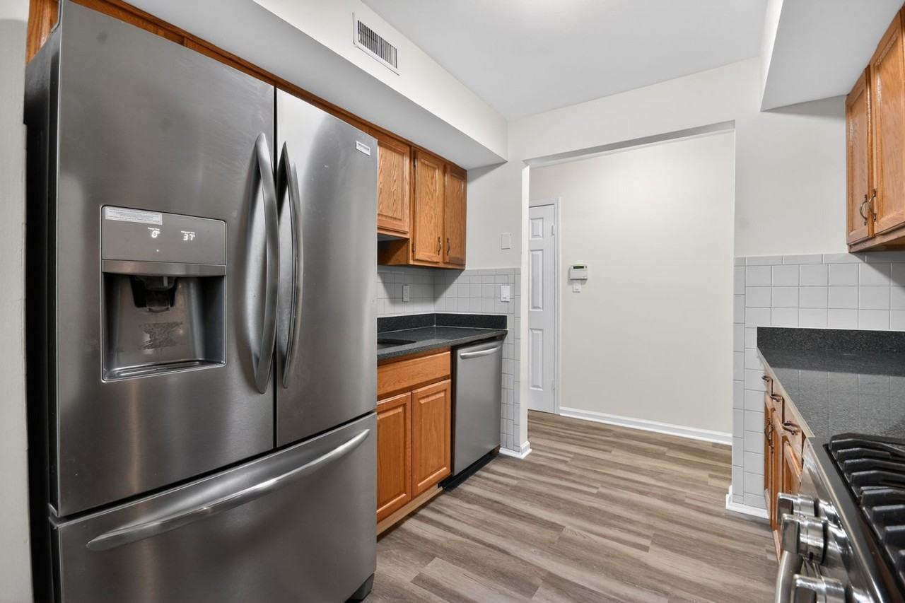 111 Keystone Court - Photo 4 of 32