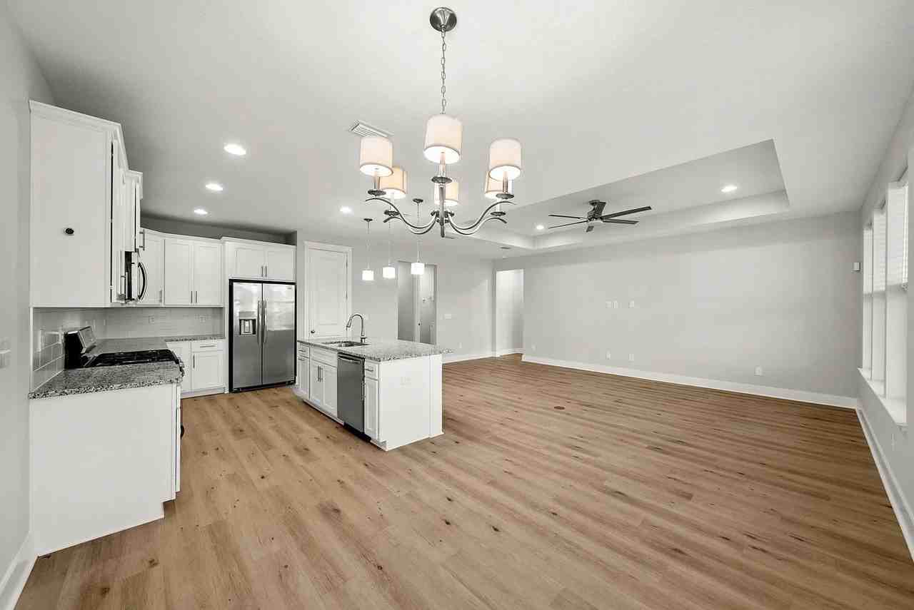 1096 Harrison Bayou Dr - Photo 3 of 21