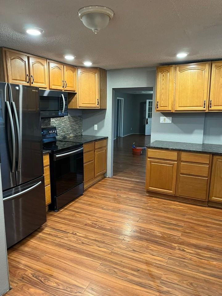 1216 North Steuben Avenue - Photo 2 of 12