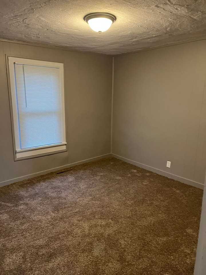 1216 North Steuben Avenue - Photo 7 of 12