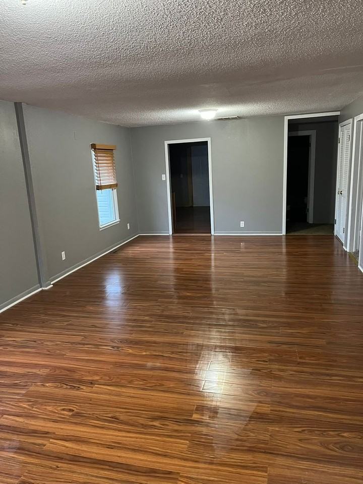 1216 N Steuben Ave - Photo 2 of 13