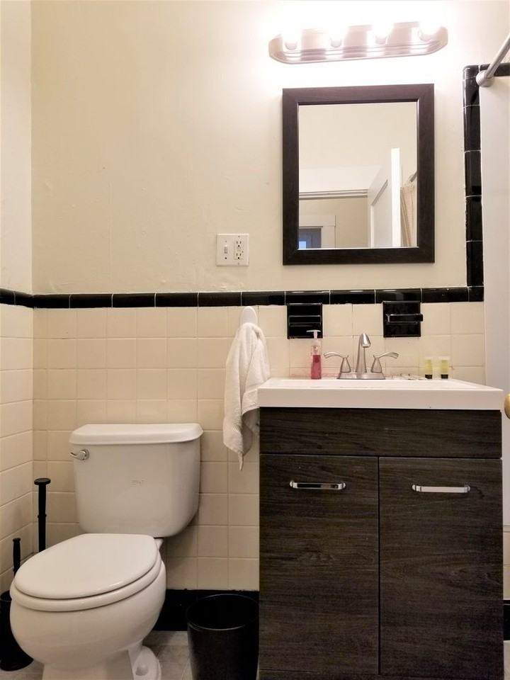 41 Bay State Rd - Photo 6 of 25