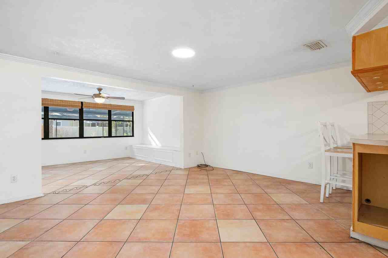 4030 South Mark Drive - Photo 3 of 33