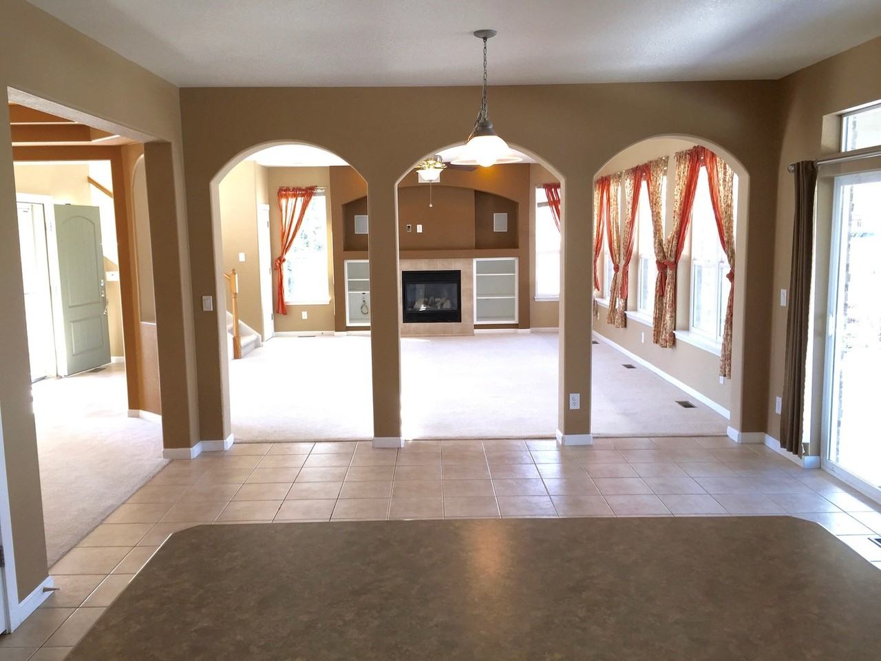 117 N Coolidge Way - Photo 7 of 35