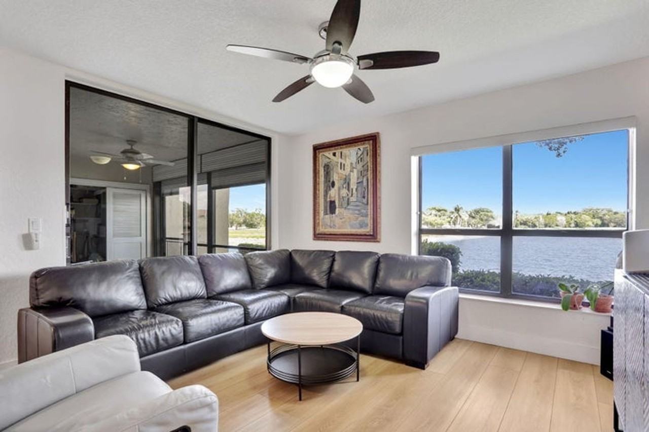 2850 Carambola Circle South - Photo 5 of 17