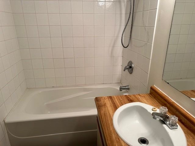 639 18-639 Constance Ave #18 - Photo 6 of 8