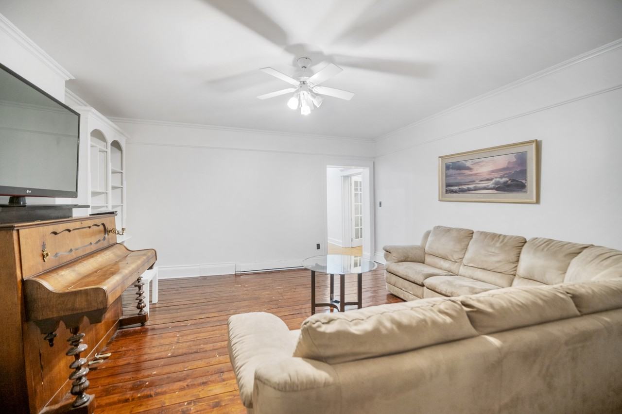 203 Gower Street #2 - Photo 4 of 10