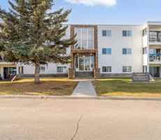 featured image of 911 10 Street #1