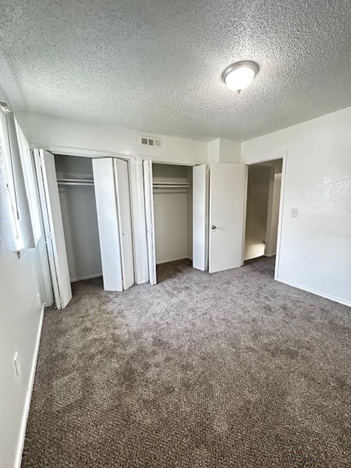 521 N. Council Rd. - Photo 4 of 48