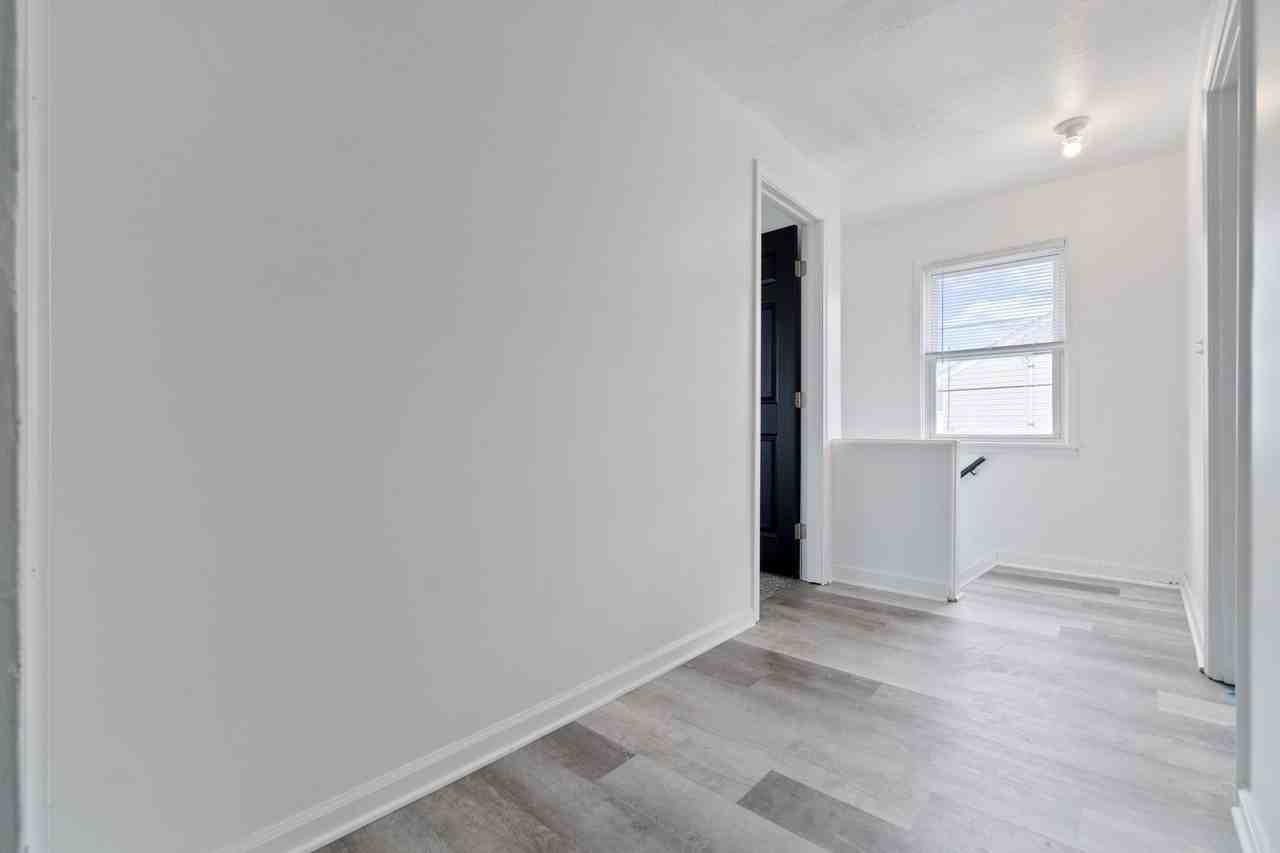 1 Midland Heights Circle - Photo 7 of 23