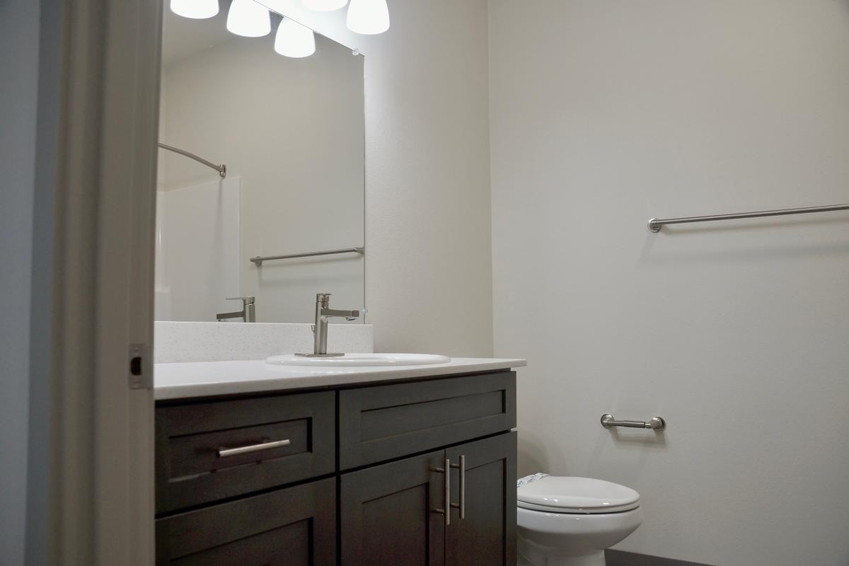 29774 Parkway Road - Photo 7 of 11