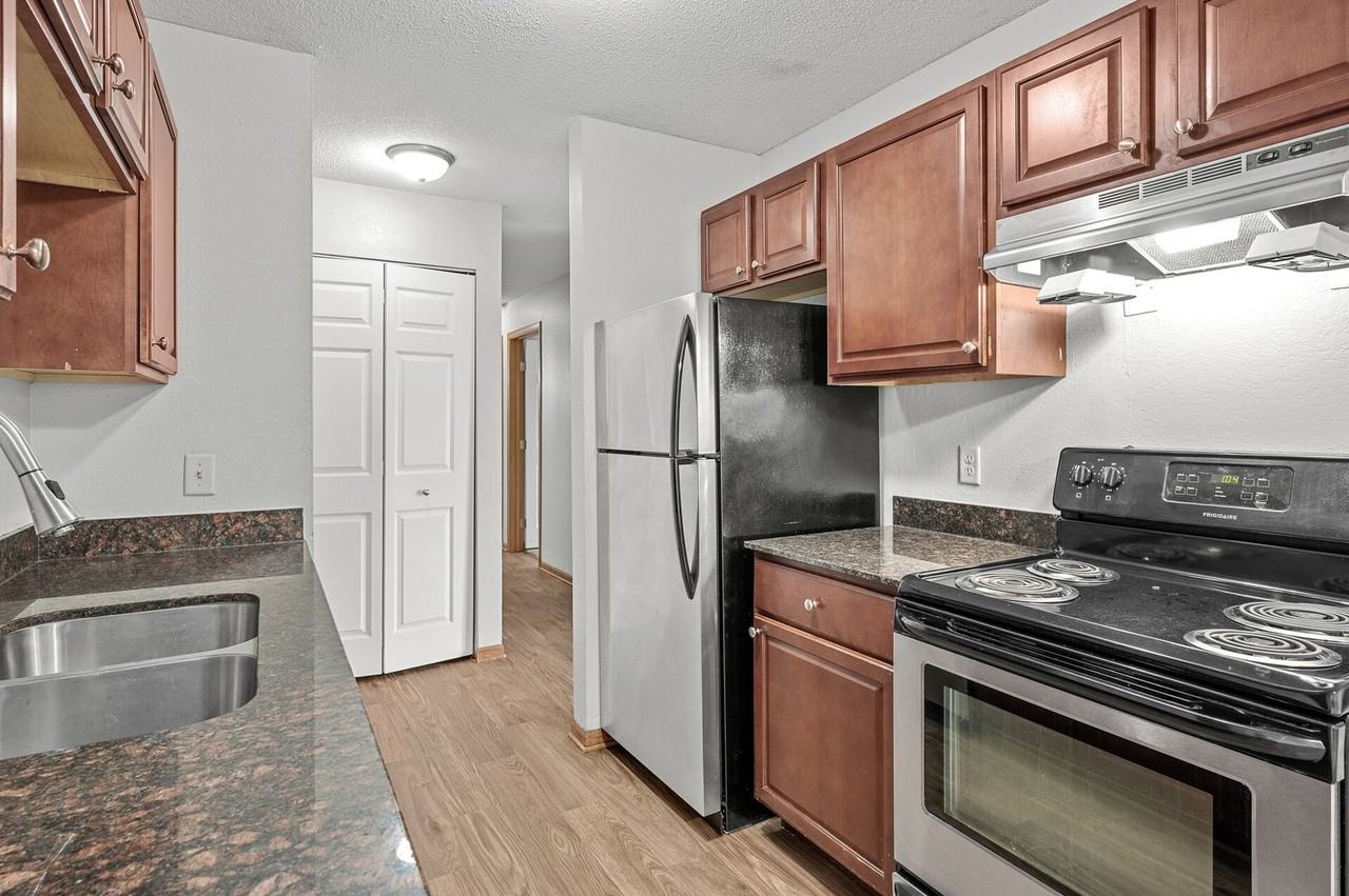 River Ridge Apartments - Photo 2 of 44