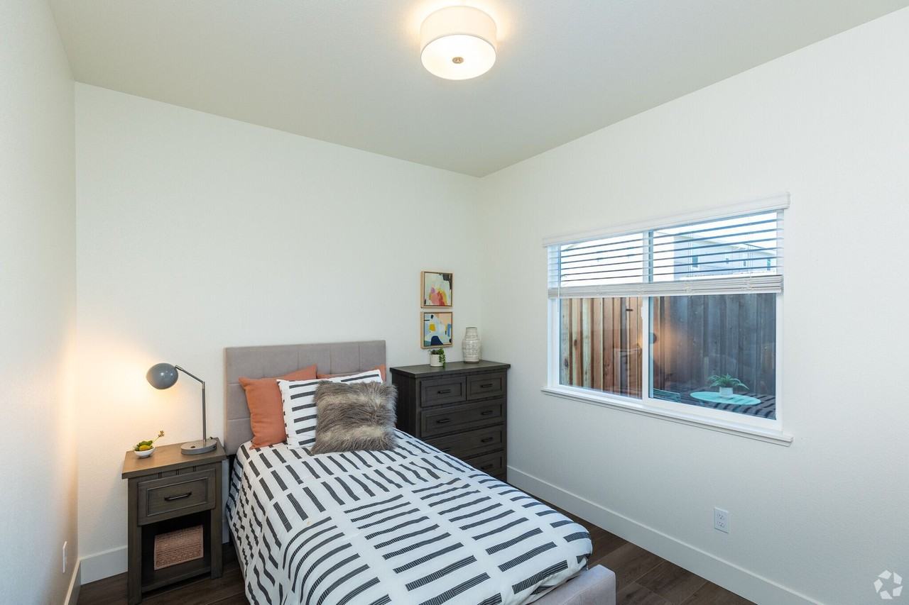 Colgan Creek Townhomes - Photo 2 of 50