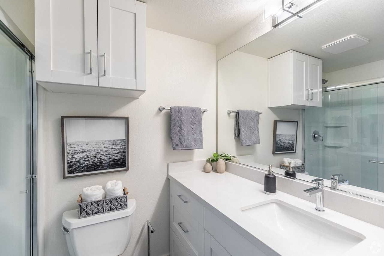 Colgan Creek Townhomes - Photo 3 of 50