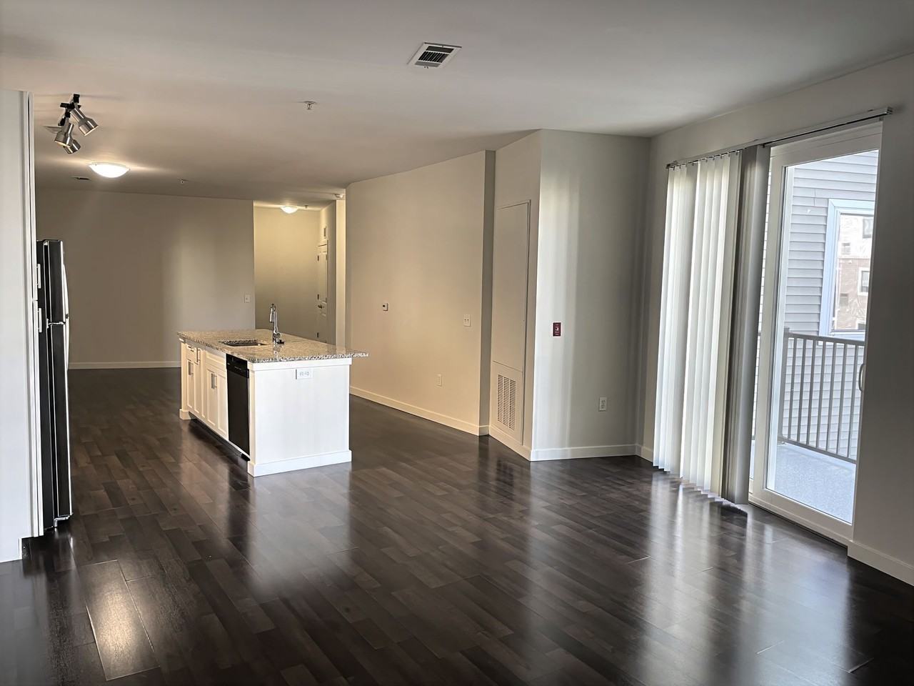 One Glover - Photo 2 of 50