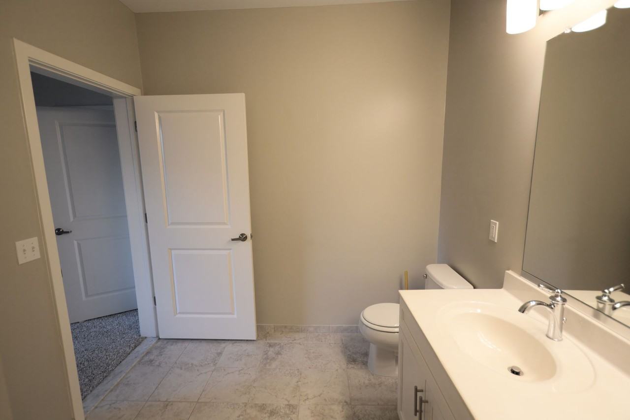 One Glover - Photo 6 of 50