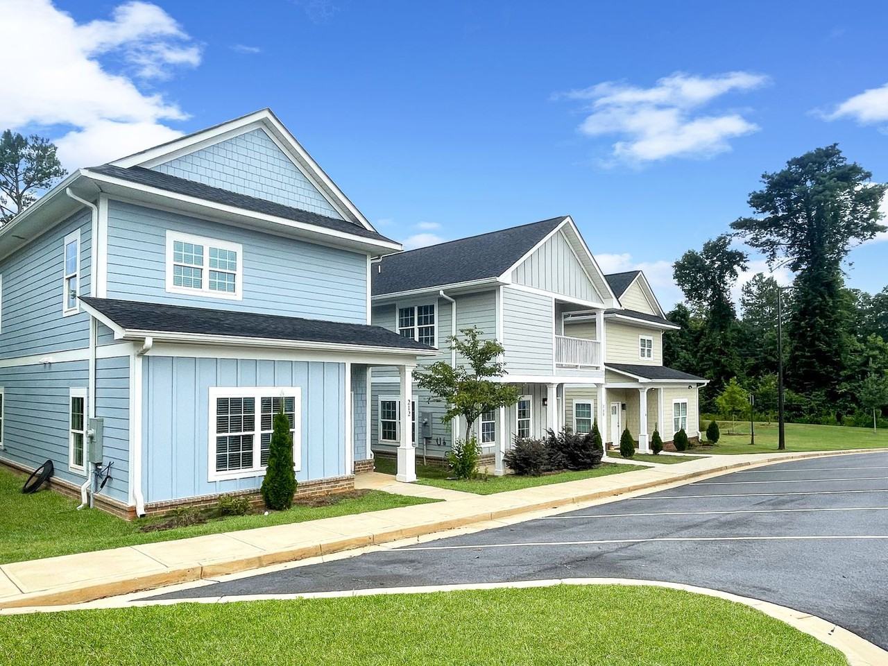 The Cottages at Woodsong - Photo 4 of 37