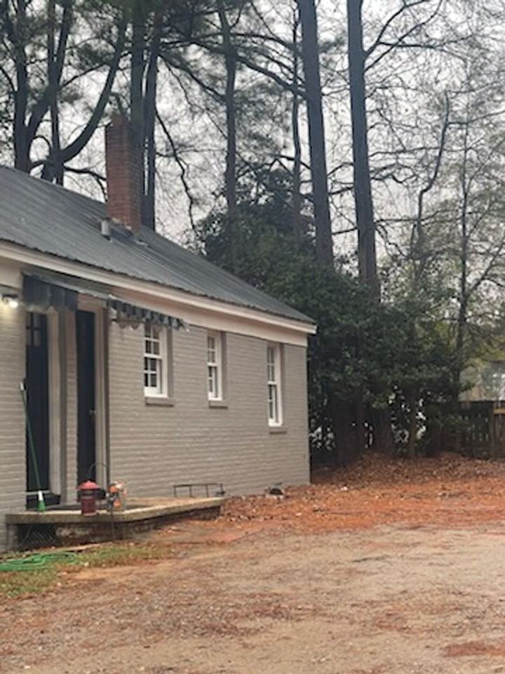 706 North Horner Boulevard - Photo 5 of 15