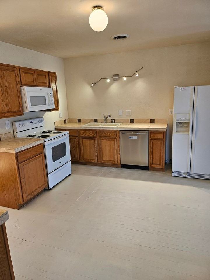 1013 Durham 745 McCarthy Blvd - Photo 7 of 19