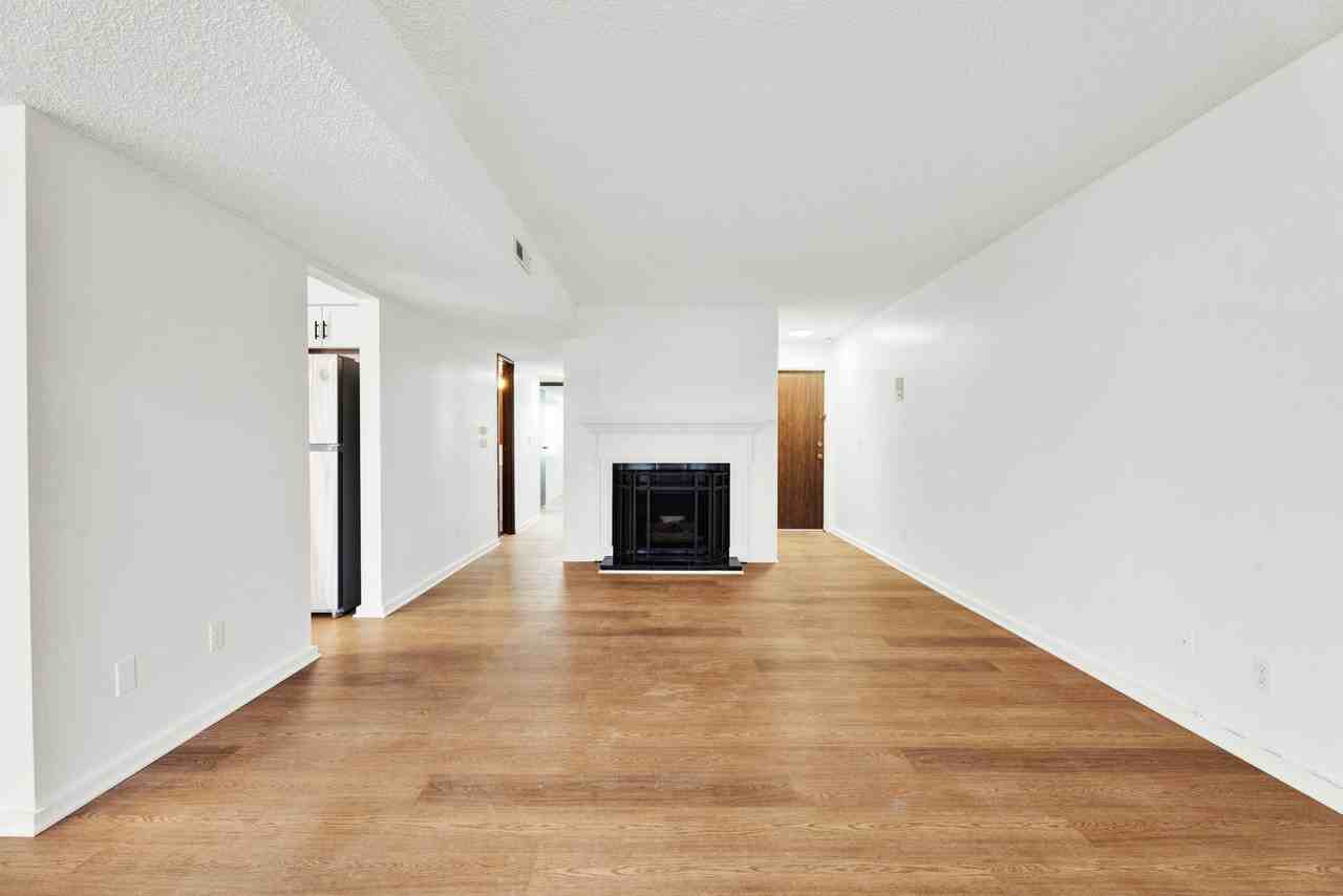 ONE11 RESIDENCES - MONROE - Photo 6 of 18