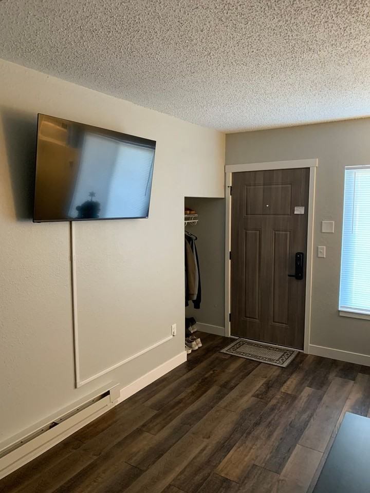 Cherry Square Apartments - Photo 3 of 11