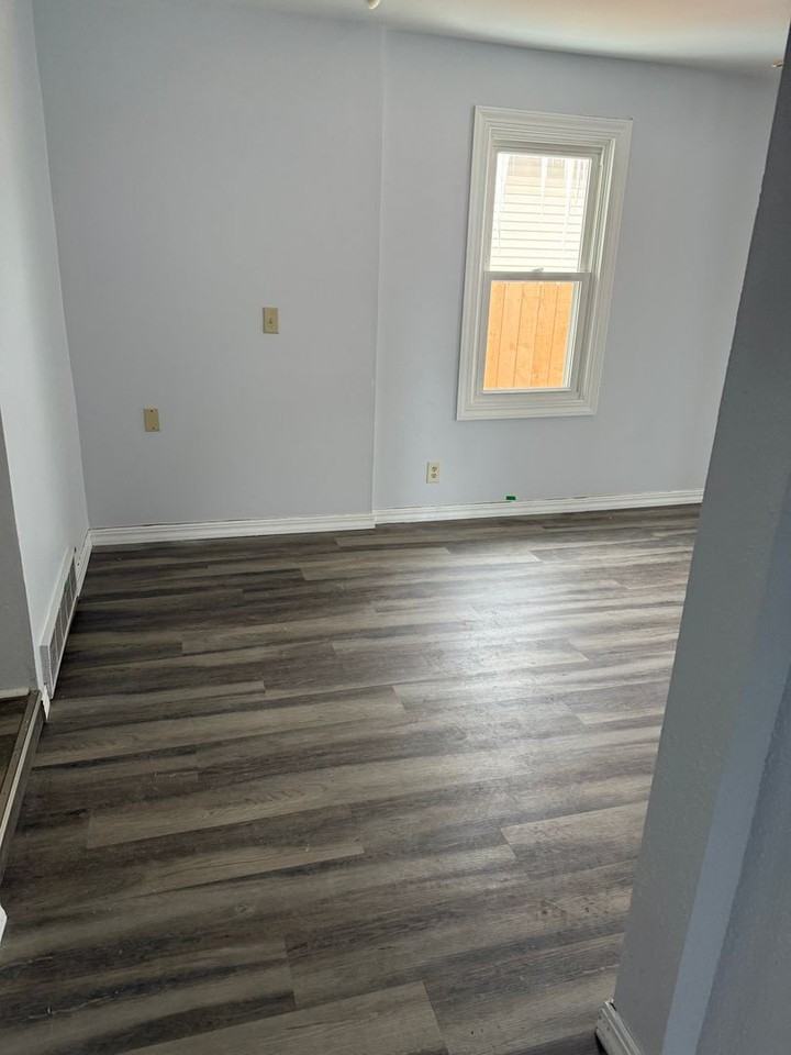 2304 Clark Street - Photo 5 of 19