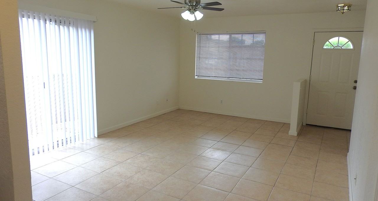 3243 N Lomalai St - Photo 3 of 20