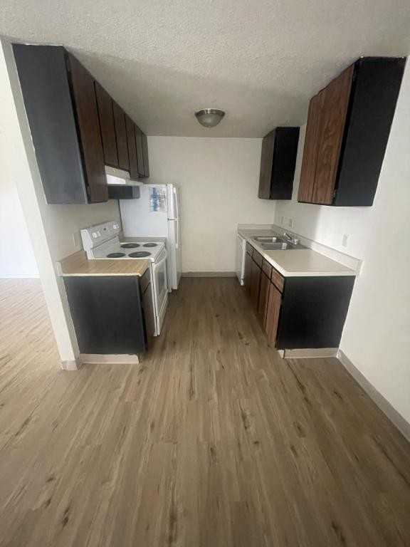 580 Schetter Avenue - Photo 2 of 6