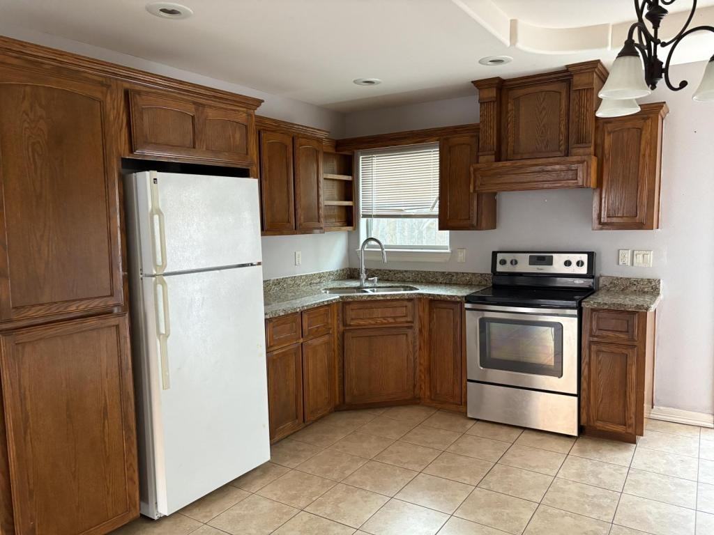 1416 Leann Rimes Road - Photo 2 of 5