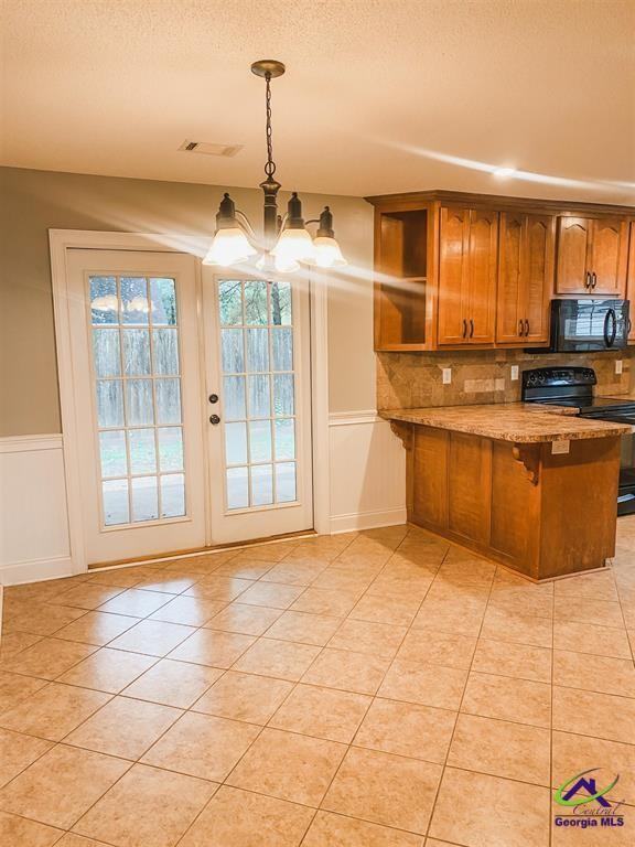 609 Wooden Eagle Trail - Photo 4 of 23