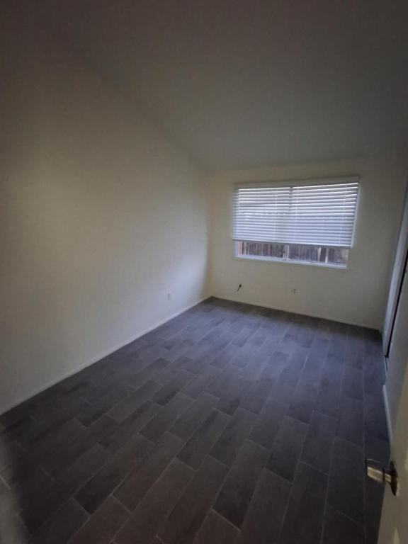 44315 Gingham Ave - Photo 6 of 9