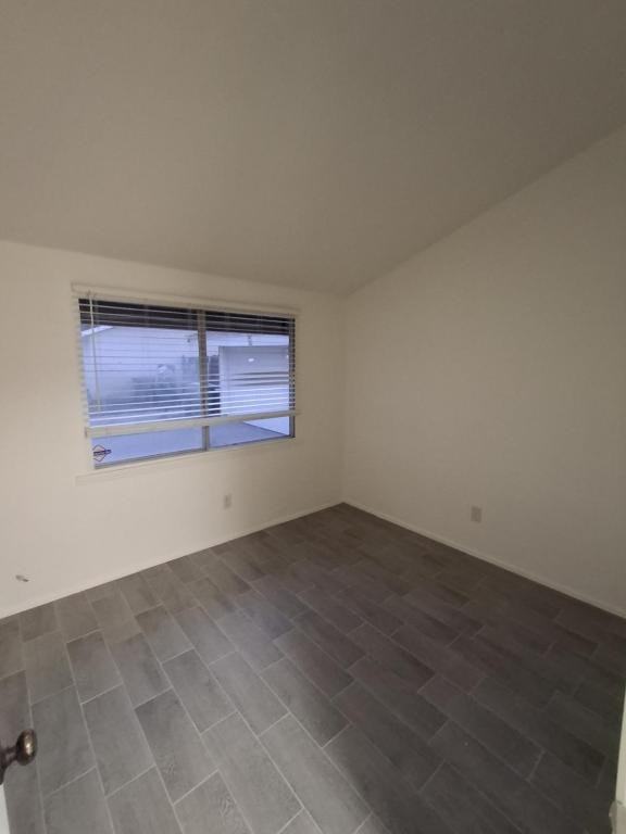 44315 Gingham Ave - Photo 7 of 9