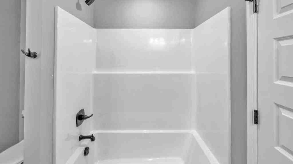 303 Wright St - Photo 4 of 27