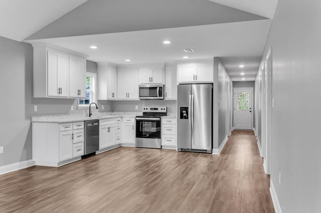 303 Wright St - Photo 7 of 27