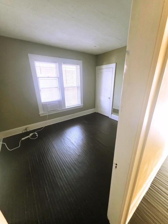 352 1/2 E 20th Ave - Photo 7 of 13