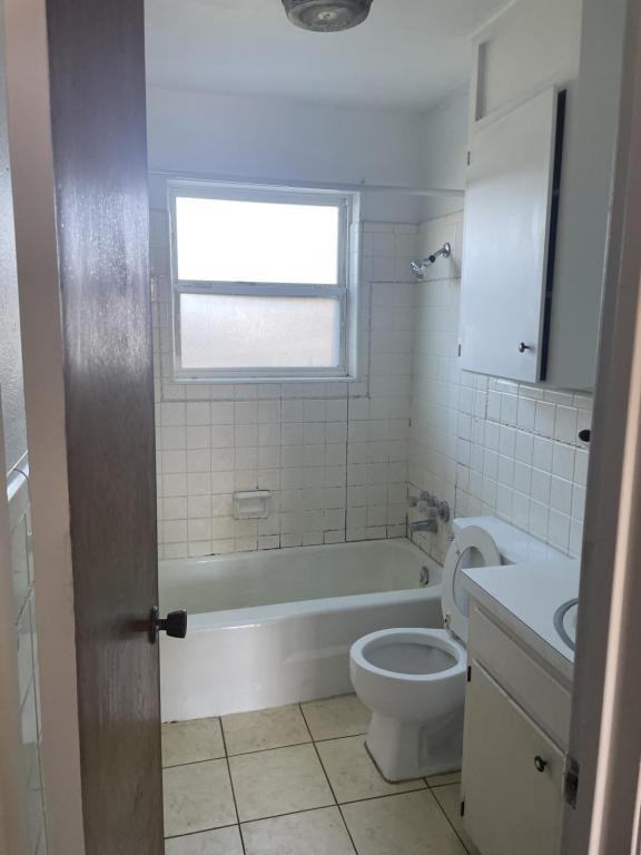 1605 Saunders Street - Photo 3 of 5