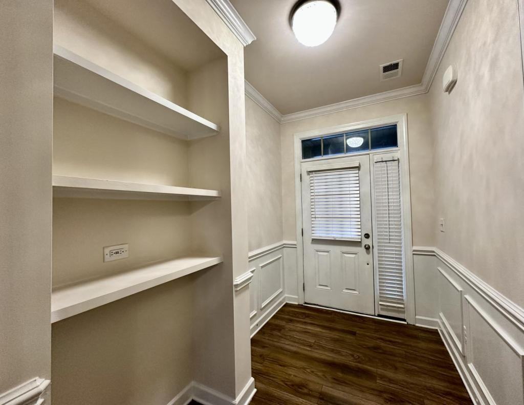 5733 Lachlan Hill Ln - Photo 3 of 31