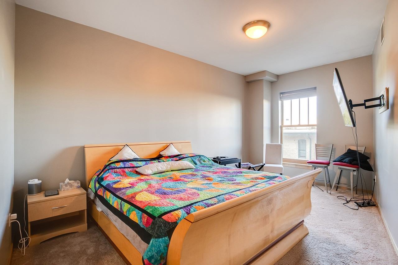 408 1st St N #305 - Photo 3 of 28